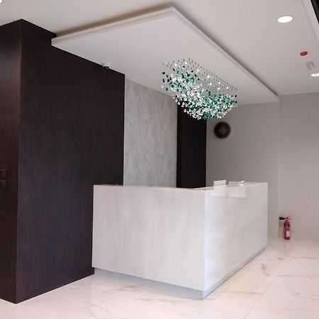 Nebula Hotel Дукм Екстериор снимка